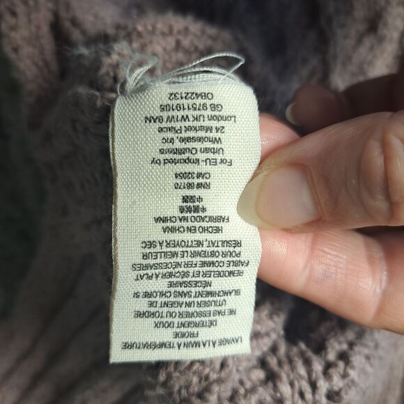 Free People Easy V Oversized Sweater WOMENS Size S COCOA CHUNKY CABLE KNIT COMFY - Picture 9 of 11